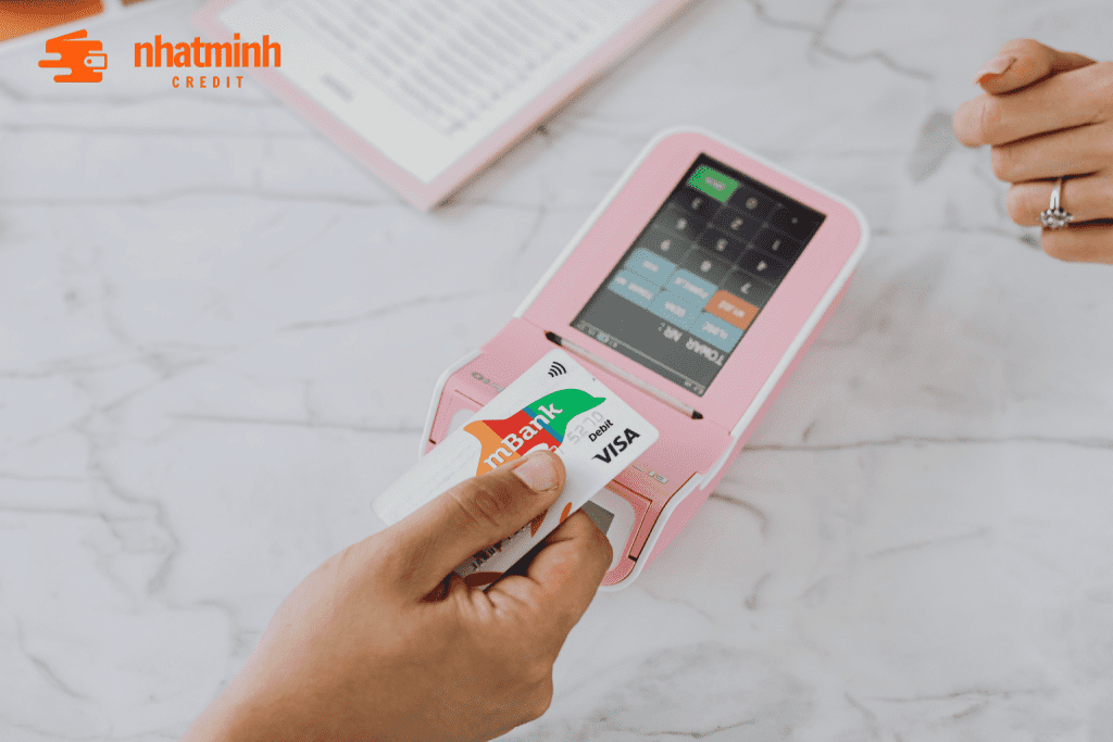 Rút tiền thẻ tín dụng Văn Miếu Quốc Tử Giám