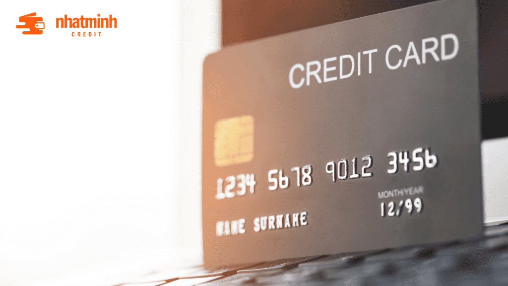 Rút tiền thẻ tín dụng